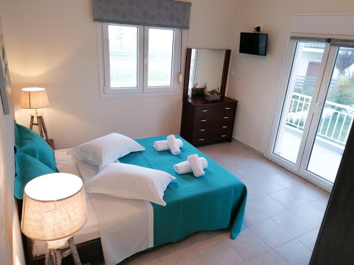 Magdalena Seaside Apartments Nea Roda Eksteriør billede